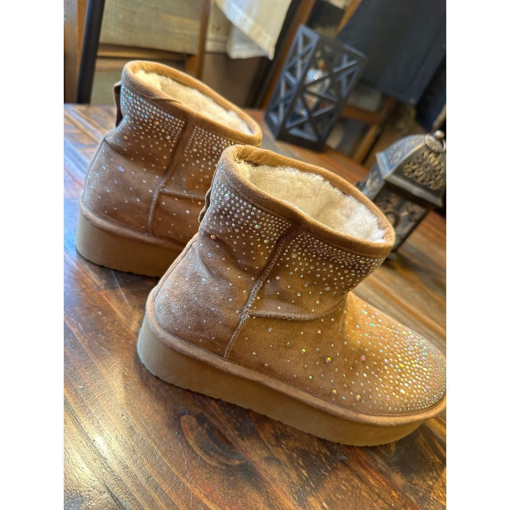 Madden Girl Ease-HR Tan Rhinestone Platform Faux Fur‎ Ankle Boots Womens 9.5M